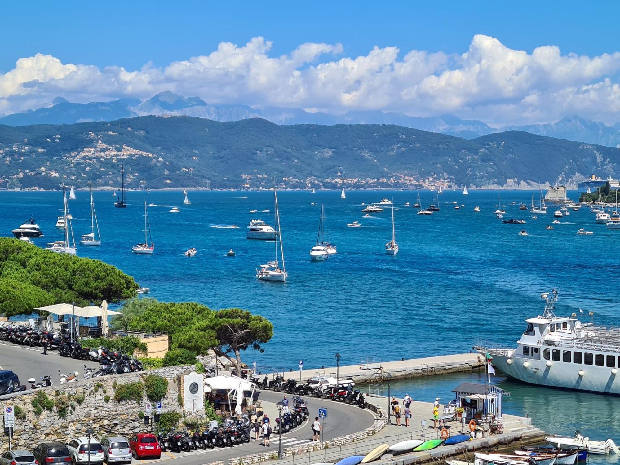 Vicolo Apartment, Pedestrian Centre, 2Bdr, 2,5 Bth, Aircondo, Private Parking, Easy To Train And Ferries, City Life La Spezia Dış mekan fotoğraf